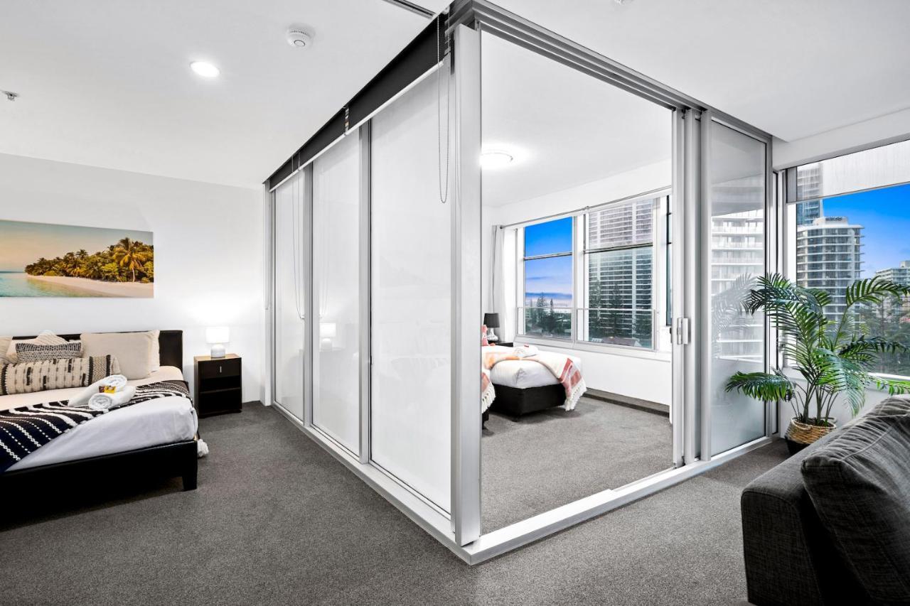 Surfers Paradise Family Retreat Apartment